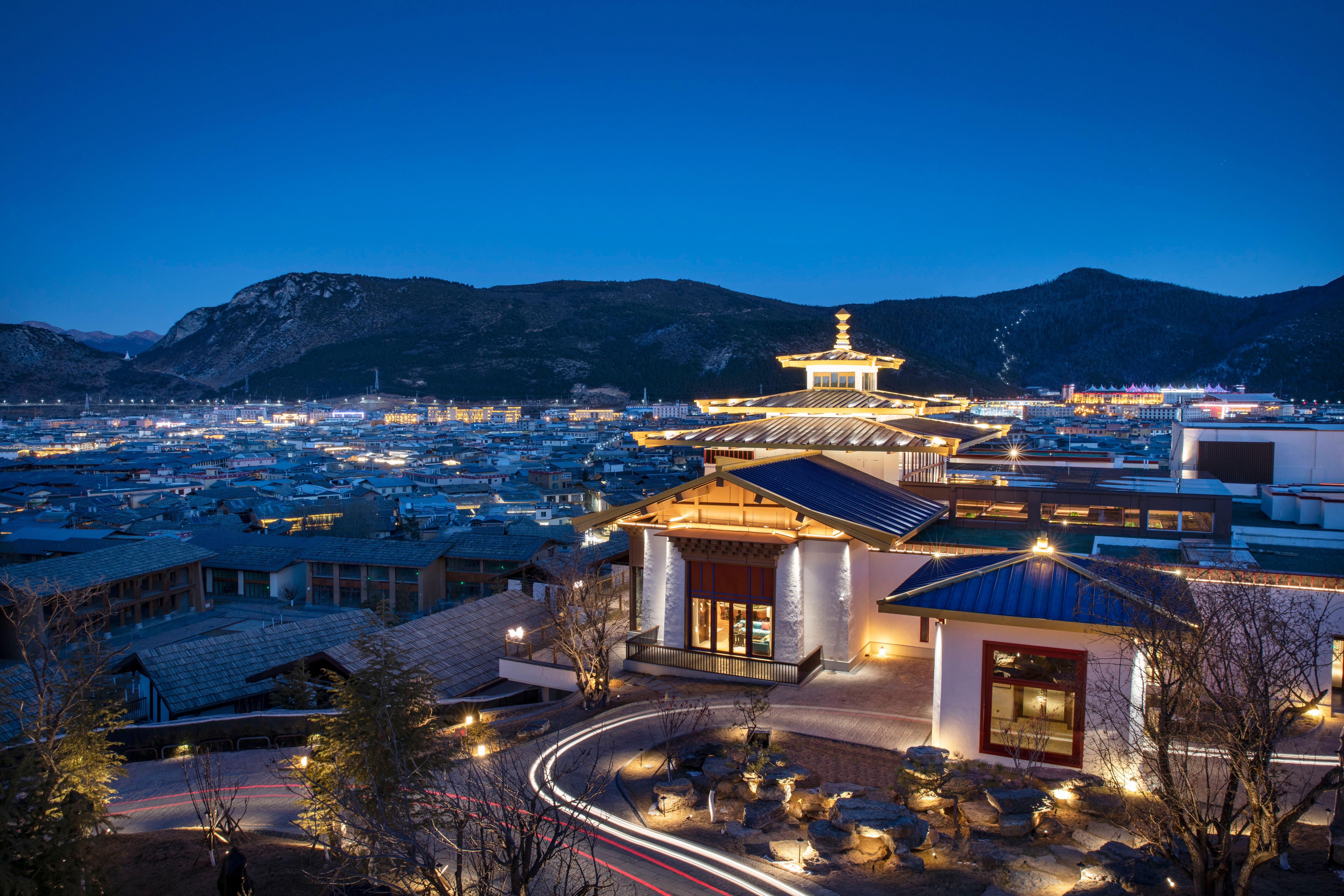Hotel Indigo Diqing Moonlight City By Ihg Шангрі-Ла Екстер'єр фото